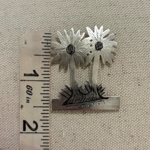 Vintage Hallmarked Sterling Silver Palm Tree Design Statement Brooch Pin - Picture 7 of 7